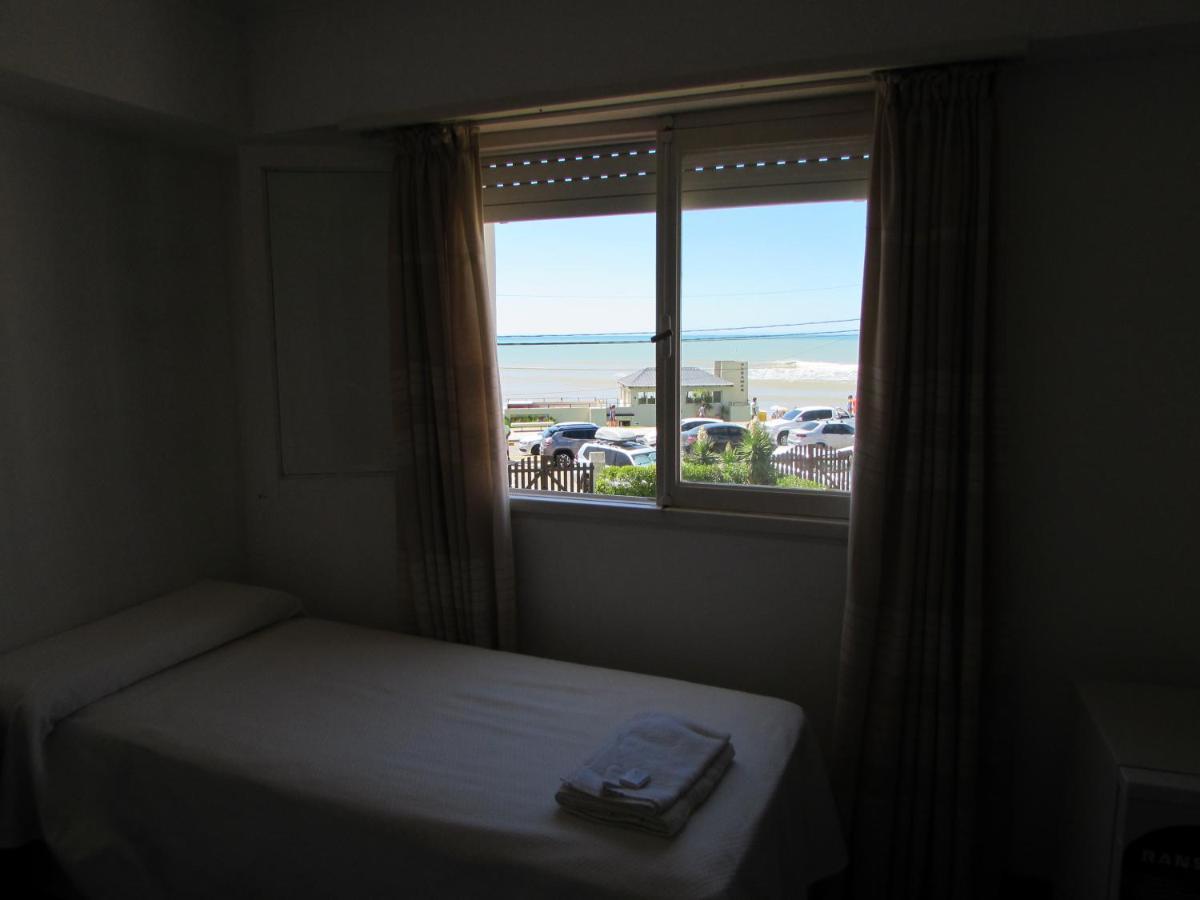 Hotel Brisas Del Mar Miramar  Exterior photo